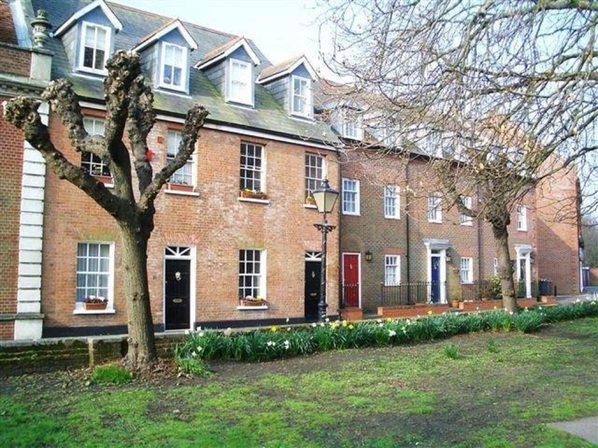 The Quay - Old Town Poole B&B - Great Location - Secure Free Parking Екстер'єр фото